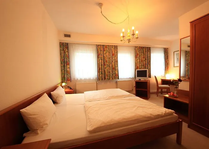 Altstadthotel 3*