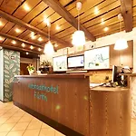 Ξενοδοχείο Altstadthotel 3*