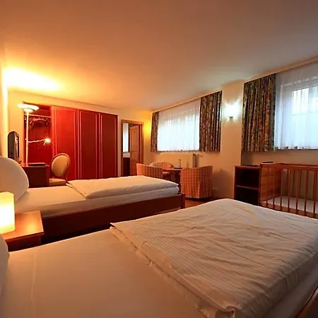 Altstadthotel Hotell 3*