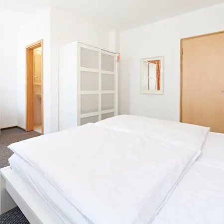 Отель Altstadthotel Фюрт